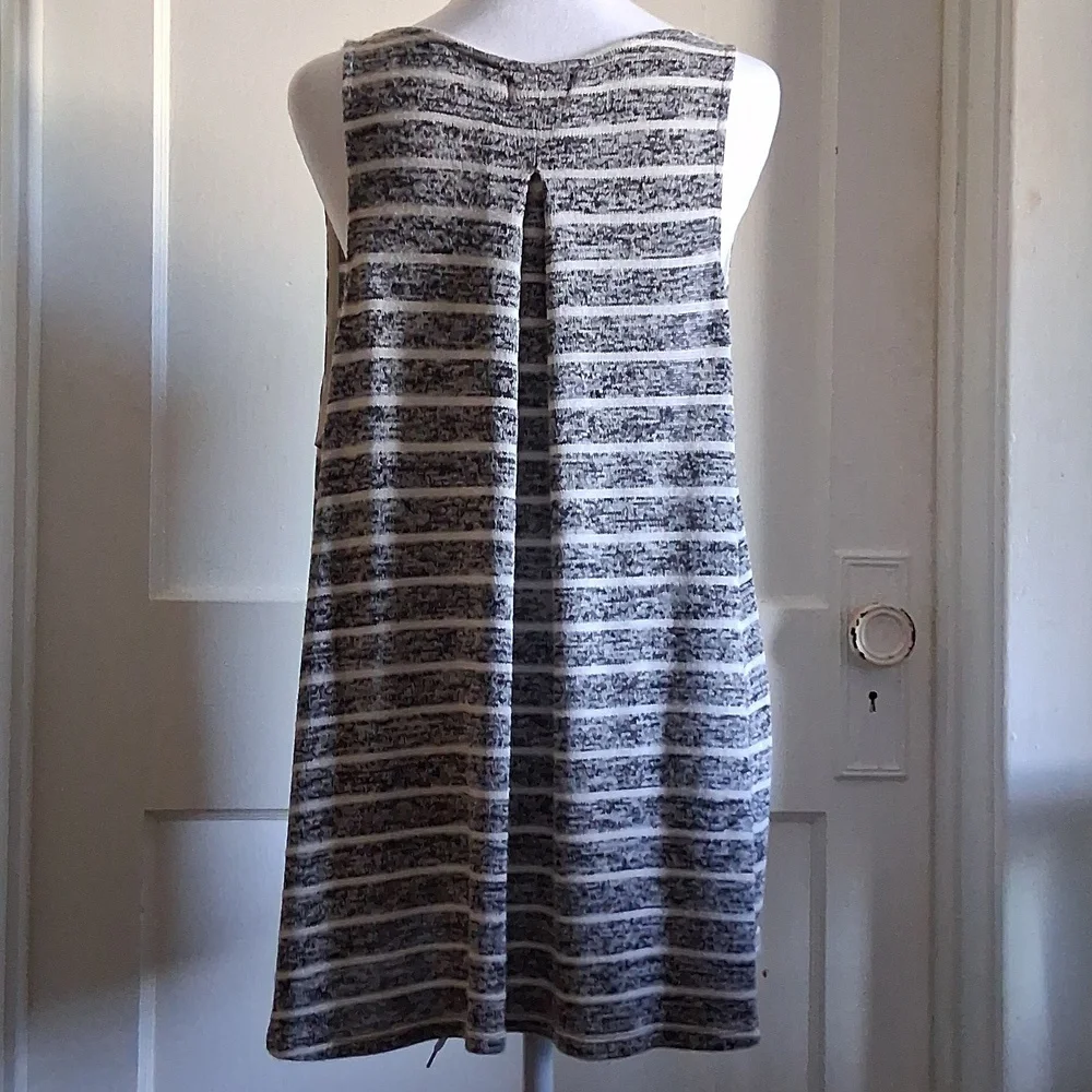 Striped Gray Sleeveless Sweater Tank Top - Picture 2 of 2